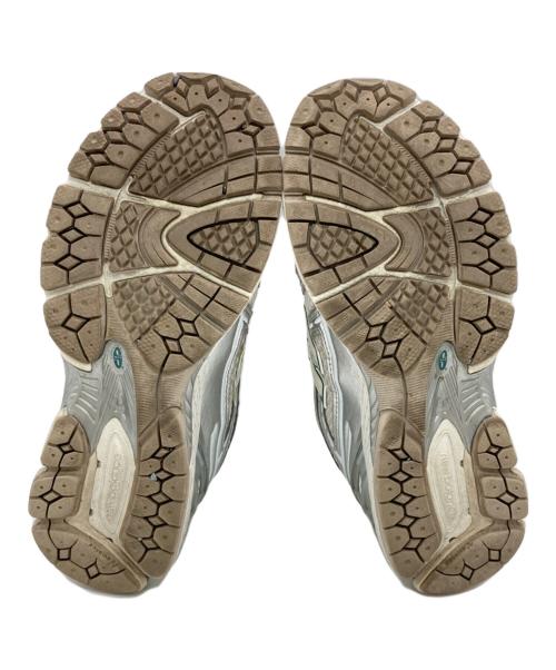 NEW BALANCE（ニューバランス）NEW BALANCE (ニューバランス) M1906REE シルバー×ホワイト サイズ:US6の古着・服飾アイテム