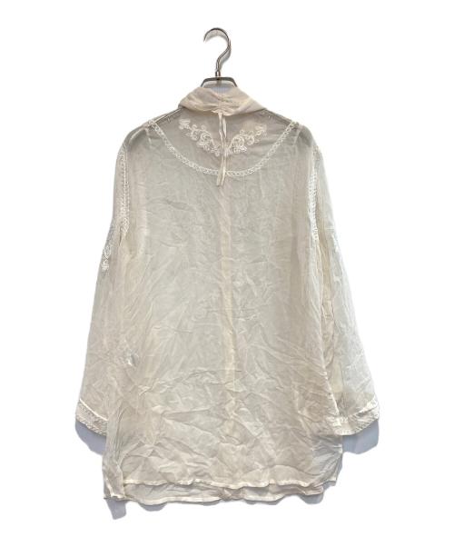 伊太利屋（イタリヤ）伊太利屋 (イタリヤ) シルクビジューブラウス ホワイト サイズ:9の古着・服飾アイテム
