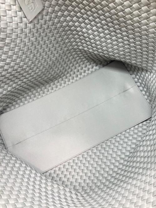 NAGHEDI（ナゲディ）NAGHEDI (ナゲディ) ST. BARTHS LARGE TOTE グリーンの古着・服飾アイテム