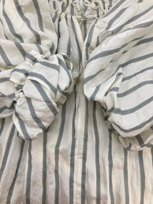 Uhr（ウーア）Uhr (ウーア) Striped Volume Sleeve Blouse アイボリー サイズ:Freeの古着・服飾アイテム