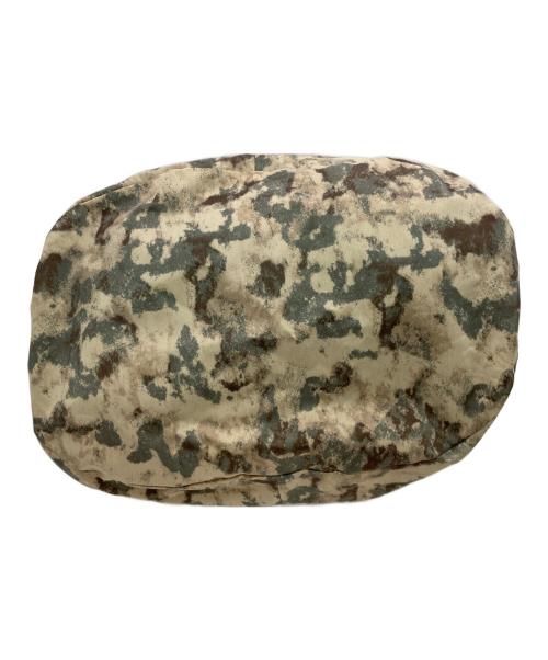 oinimi（オイニミ）oinimi (オイニミ) スタッズショルダーバッグ カーキの古着・服飾アイテム