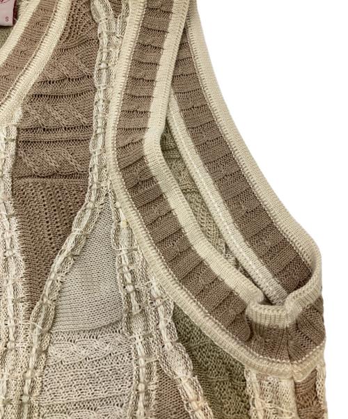 CUGGI（クージー）CUGGI (クージー) ［古着］3Dニットベスト グレー×ベージュ サイズ:Sの古着・服飾アイテム