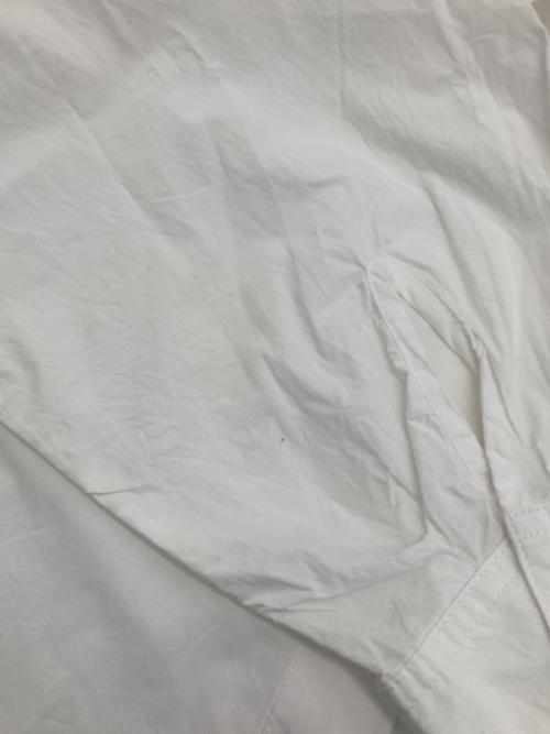 MM6 Maison Margiela kids（ムエムシックス メゾンマルジェラ キッズ）MM6 Maison Margiela kids (ムエムシックス メゾンマルジェラ キッズ) Logo Printed Long-Sleeved Shirt ホワイト サイズ:16(キッズサイズ)の古着・服飾アイテム