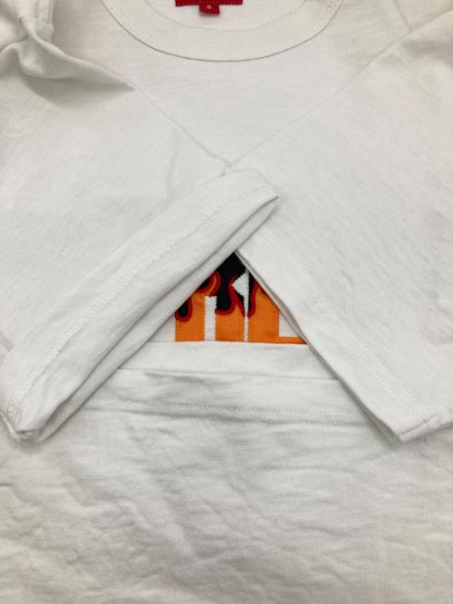 SUPREME（シュプリーム）SUPREME (シュプリーム) Flame S/S Top ホワイト サイズ:Sの古着・服飾アイテム