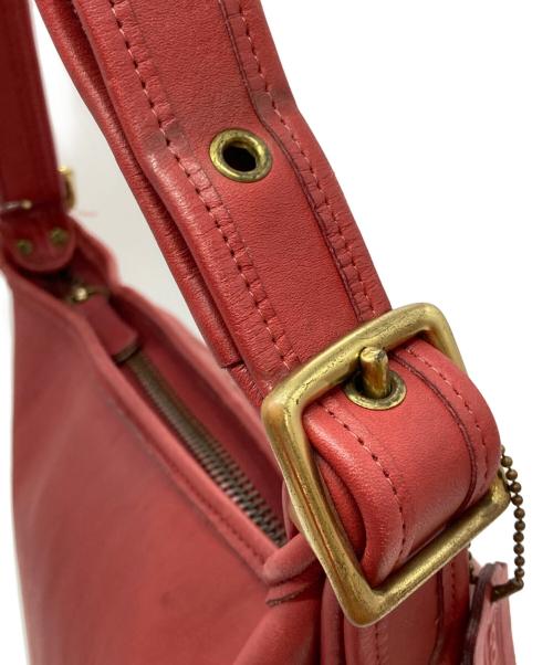 COACH（コーチ）COACH (コーチ) レザーショルダーバッグ レッドの古着・服飾アイテム