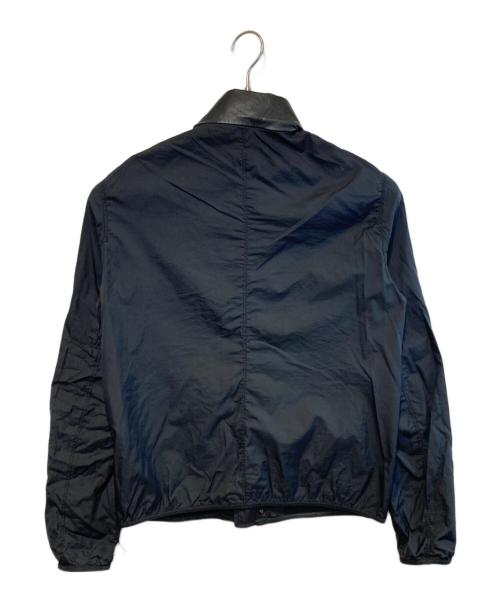 EMPORIO ARMANI（エンポリオ アルマーニ）EMPORIO ARMANI (エンポリオ アルマーニ) レザードッキングジップブルゾン ブラック×ネイビー サイズ:46の古着・服飾アイテム