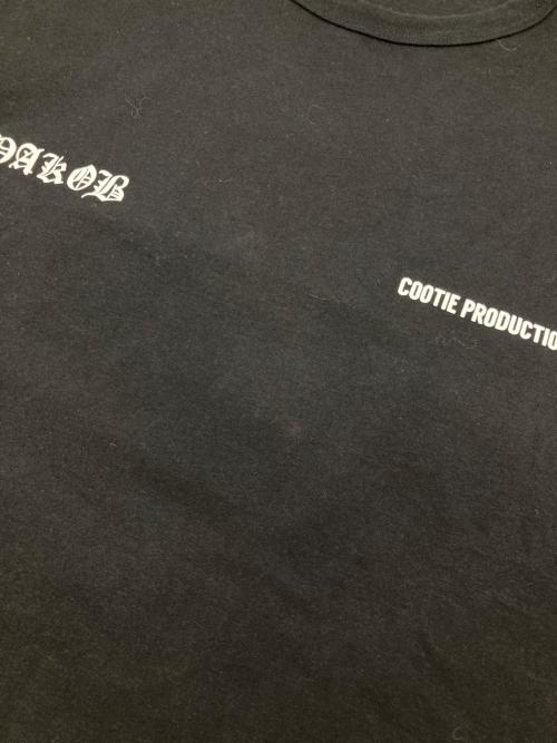 COOTIE PRODUCTIONS（クーティープロダクツ）COOTIE PRODUCTIONS (クーティープロダクツ) Jakob Morley (ヤコブ モーリー) Print S/S Tee Glory Bound ブラック サイズ:Mの古着・服飾アイテム