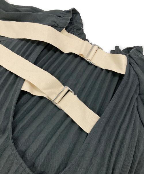 LEINWANDE（ラインヴァンド）LEINWANDE (ラインヴァンド) プリーツワンピース グレー サイズ:Freeの古着・服飾アイテム