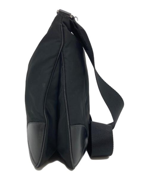 PRADA（プラダ）PRADA (プラダ) プレートロゴナイロンショルダーバッグ ブラックの古着・服飾アイテム