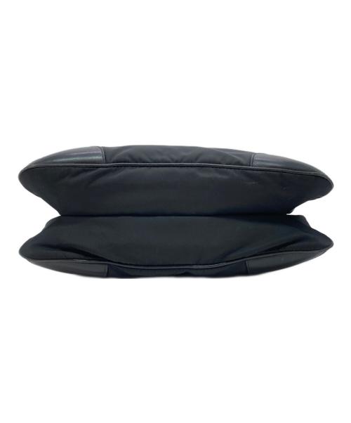 PRADA（プラダ）PRADA (プラダ) プレートロゴナイロンショルダーバッグ ブラックの古着・服飾アイテム