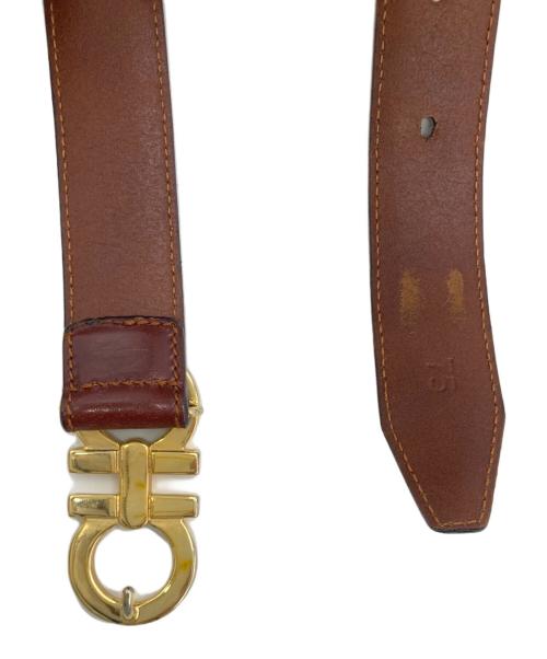 Salvatore Ferragamo（サルヴァトーレ フェラガモ）Salvatore Ferragamo (サルヴァトーレ フェラガモ) ガンチーニレザーベルト ブラウン サイズ:75の古着・服飾アイテム