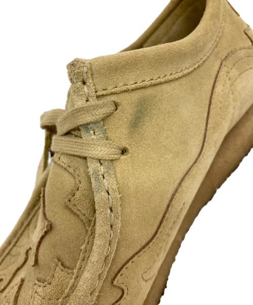 CLARKS（クラークス）CLARKS (クラークス) SUPREME (シュプリーム) ワラビーシューズ ベージュ サイズ:US9の古着・服飾アイテム