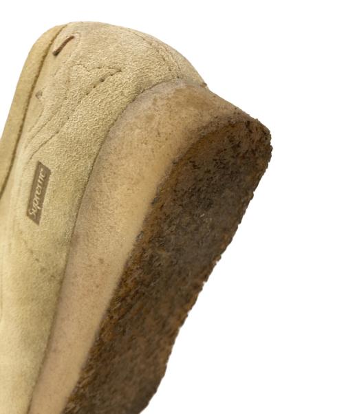 CLARKS（クラークス）CLARKS (クラークス) SUPREME (シュプリーム) ワラビーシューズ ベージュ サイズ:US9の古着・服飾アイテム