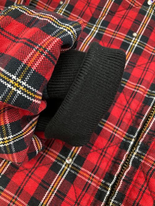 SUPREME（シュプリーム）SUPREME (シュプリーム) b.b.Simon (ビービーサイモン) Quilted Work Jacket レッド×ブラック サイズ:Lの古着・服飾アイテム