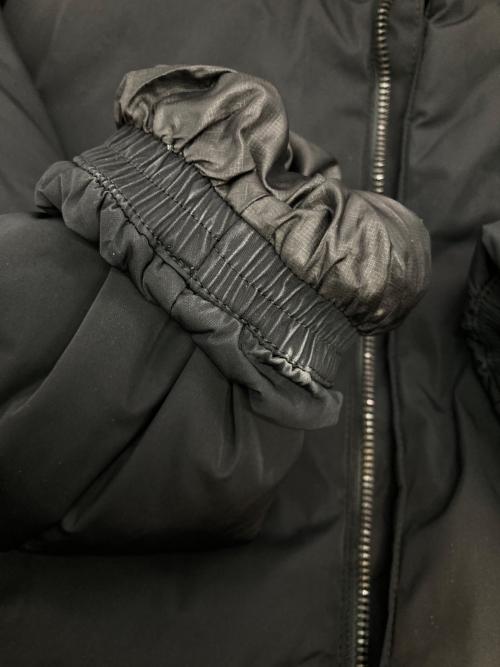 BEAUTY&YOUTH（ビューティーアンドユース）BEAUTY&YOUTH (ビューティーアンドユース) KOMATSU (コマツ) 別注ダウンジャケット ブラック サイズ:Sの古着・服飾アイテム