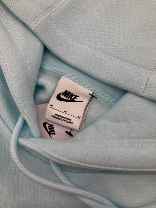 NIKE（ナイキ）NIKE (ナイキ) クラブコレクションプルオーバー フーディ ブルー サイズ:M 未使用品の古着・服飾アイテム