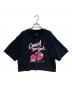 COACH（コーチ）の古着「エアーブラッシュド チェリー プリント クロップド Tシャツ」｜ブラック