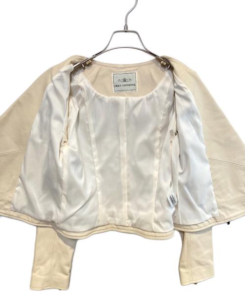 GRACE CONTINENTAL（（グレースコンチネンタル）GRACE CONTINENTAL (（グレースコンチネンタル) レザーノーカラーライダースジャケット アイボリー サイズ:36の古着・服飾アイテム