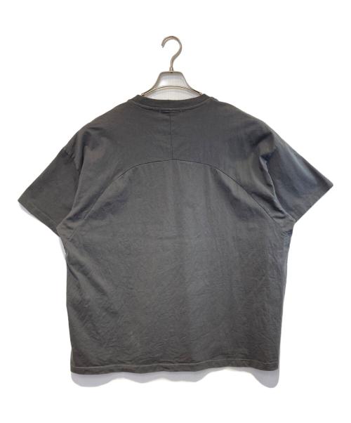 I.mdelusion（アイムデルーション）I.mdelusion (アイムデルーション) Printed Leather Cross Vintage Washed Tee グレー サイズ:Mの古着・服飾アイテム