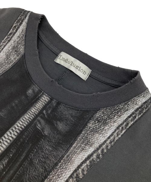 I.mdelusion（アイムデルーション）I.mdelusion (アイムデルーション) Printed Leather Cross Vintage Washed Tee グレー サイズ:Mの古着・服飾アイテム