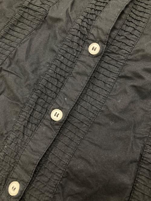 YACCO MARICARD（ヤッコマリカルド）YACCO MARICARD (ヤッコマリカルド) ピンタックフレアシャツ ブラック サイズ:1の古着・服飾アイテム
