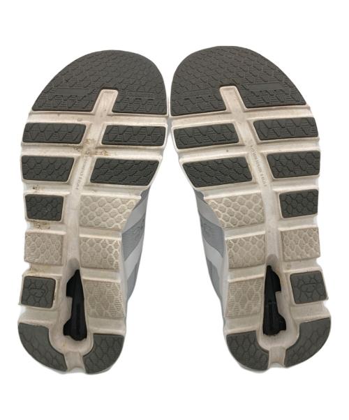 on（オン）on (オン) cloudrunner2 ホワイト サイズ:UK5の古着・服飾アイテム