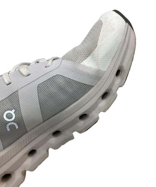 on（オン）on (オン) cloudrunner2 ホワイト サイズ:UK5の古着・服飾アイテム