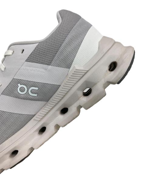 on（オン）on (オン) cloudrunner2 ホワイト サイズ:UK5の古着・服飾アイテム