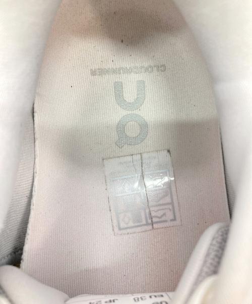 on（オン）on (オン) cloudrunner2 ホワイト サイズ:UK5の古着・服飾アイテム