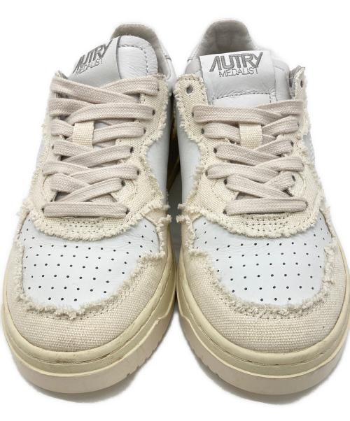 AUTRY（オートリー）AUTRY (オートリ―) MEDALIST LEATHER CANVA ホワイト サイズ:37の古着・服飾アイテム