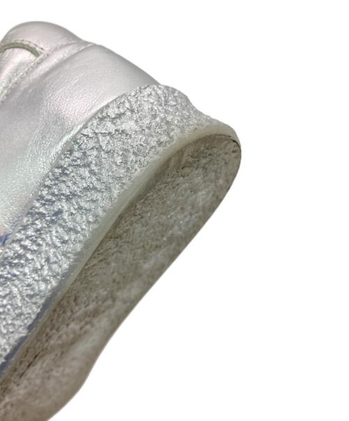 MM6 Maison Margiela（エムエムシックスメゾンマルジェラ）MM6 Maison Margiela (エムエムシックスメゾンマルジェラ) メタリックシルバースニーカー シルバー サイズ:41の古着・服飾アイテム