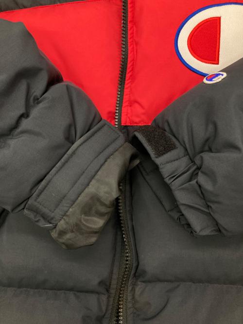 Champion（チャンピオン）Champion (チャンピオン) ダウンジャケット ブラック×レッド サイズ:Mの古着・服飾アイテム