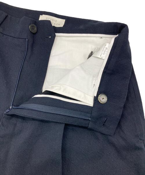 STUDIO NICHOLSON（スタジオ ニコルソン）STUDIO NICHOLSON (スタジオ ニコルソン) VOLUME PANTS “BUSHEL” ネイビー サイズ:Sの古着・服飾アイテム