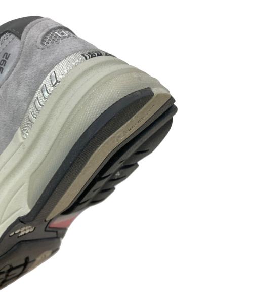 NEW BALANCE（ニューバランス）NEW BALANCE (ニューバランス) U992GY グレー サイズ:US7 1/2の古着・服飾アイテム