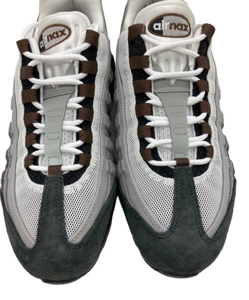 NIKE SB（ナイキエスビー）NIKE SB (ナイキエスビー) AIR MAX 95 ホワイト×ブラック サイズ:US9.5の古着・服飾アイテム