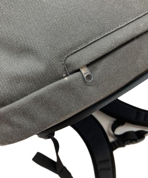 MINAAL（ミナール）MINAAL (ミナール) CARRY ON 2.0 グレーの古着・服飾アイテム