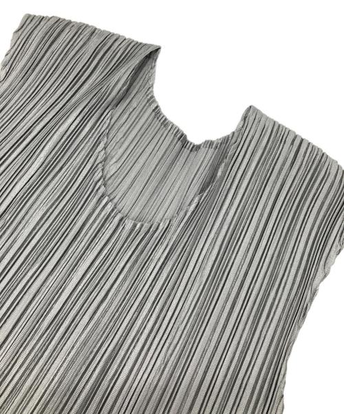 PLEATS PLEASE（プリーツプリーズ）PLEATS PLEASE (プリーツプリーズ) プリーツミニワンピース グレー サイズ:3の古着・服飾アイテム