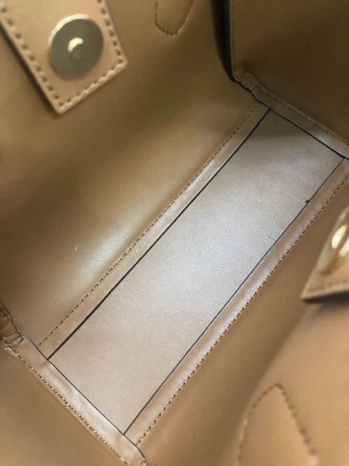 MICHAEL KORS（マイケルコース）MICHAEL KORS (マイケル・コース) ダリア2IN1サッチェルスモール ブラウン×ホワイトの古着・服飾アイテム