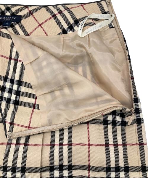 BURBERRY LONDON（バーバリーロンドン）BURBERRY LONDON (バーバリーロンドン) ノバチェックスカート ベージュ サイズ:40の古着・服飾アイテム