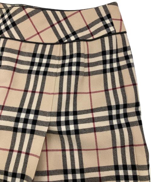 BURBERRY LONDON（バーバリーロンドン）BURBERRY LONDON (バーバリーロンドン) ノバチェックスカート ベージュ サイズ:40の古着・服飾アイテム