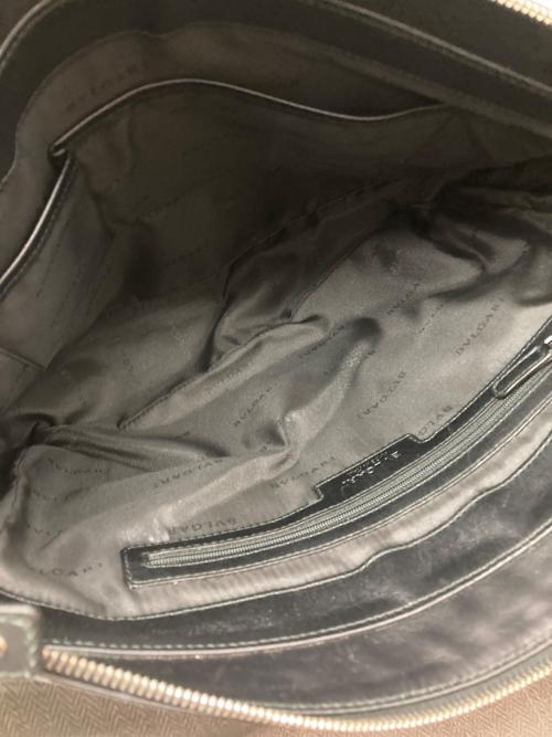 BVLGARI（ブルガリ）BVLGARI (ブルガリ) PVCメッセンジャーバッグ グレーの古着・服飾アイテム