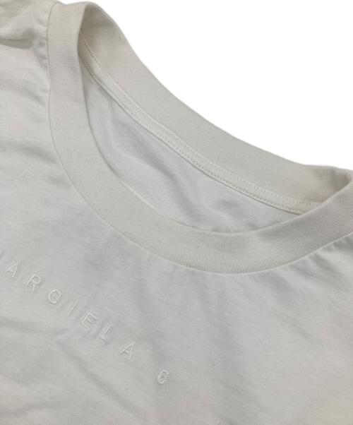 MM6 Maison Margiela（エムエムシックスメゾンマルジェラ）MM6 Maison Margiela (エムエムシックスメゾンマルジェラ) ロゴ刺繍Tシャツ ホワイト サイズ:Sの古着・服飾アイテム