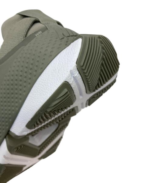 NIKE（ナイキ）NIKE (ナイキ) W Go FlyEase オリーブ サイズ:US7 未使用品の古着・服飾アイテム