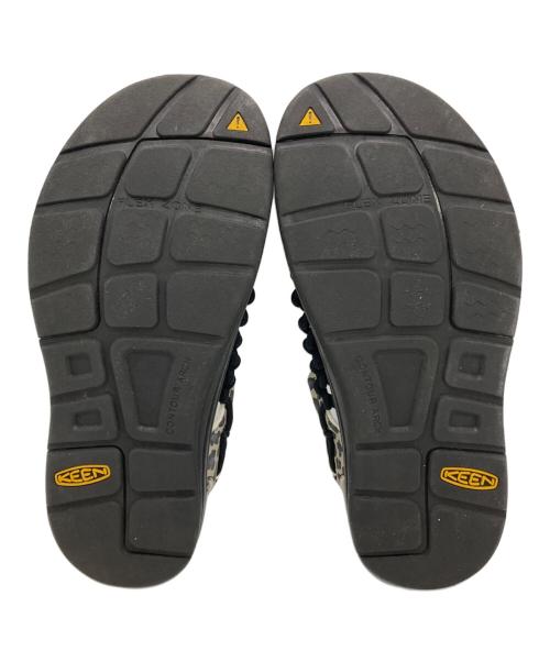 KEEN（キーン）KEEN (キーン) green label relaxing (グリーンレーベルリラクシング) UNEEK ベージュ×ブラック サイズ:US7.5の古着・服飾アイテム