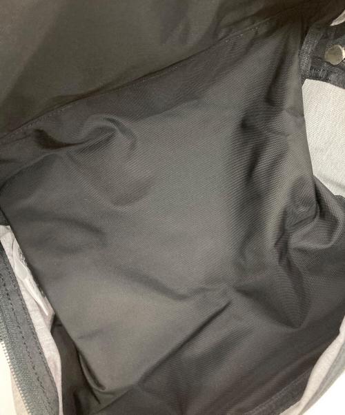 THE NORTH FACE（ザ ノース フェイス）THE NORTH FACE (ザ ノース フェイス) ショルダーバッグ グレー 未使用品の古着・服飾アイテム