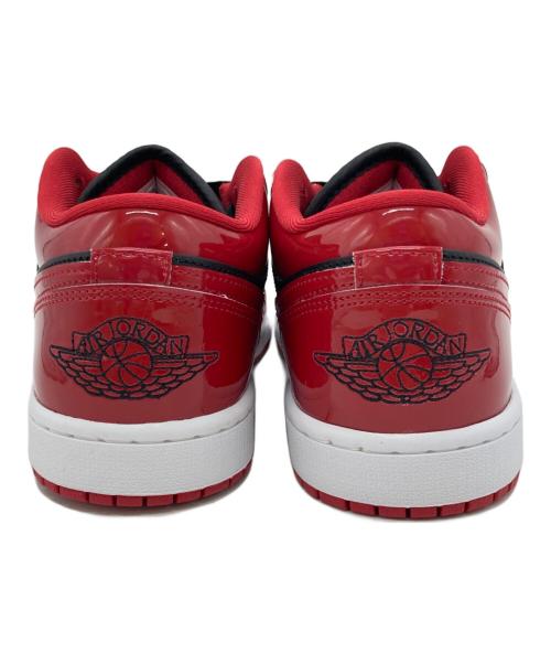 NIKE（ナイキ）NIKE (ナイキ) AIR JORDAN 1 LOW SE レッド×ブラック サイズ:US8.5 未使用品の古着・服飾アイテム