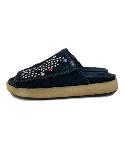 CLARKS ORIGINALS（クラークス オリジナルズ）CLARKS ORIGINALS (クラークス オリジナルズ) X-LARGE (エクストララージ) OVERLEIGH SLIDE ブラック サイズ:9 1/2の古着・服飾アイテム