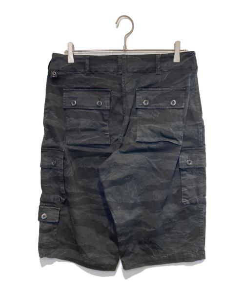 wjk（ダブルジェイケー）wjk (ダブルジェイケー) Tiger stripe shorts ブラック サイズ:Mの古着・服飾アイテム