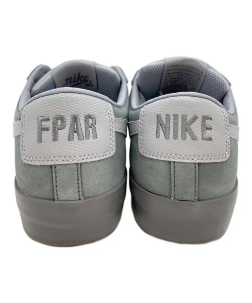 NIKE SB（ナイキエスビー）NIKE SB (ナイキエスビー) FPAR (エフピーエーアール) SB BLAZER LOW QS グレー サイズ:US9.5の古着・服飾アイテム