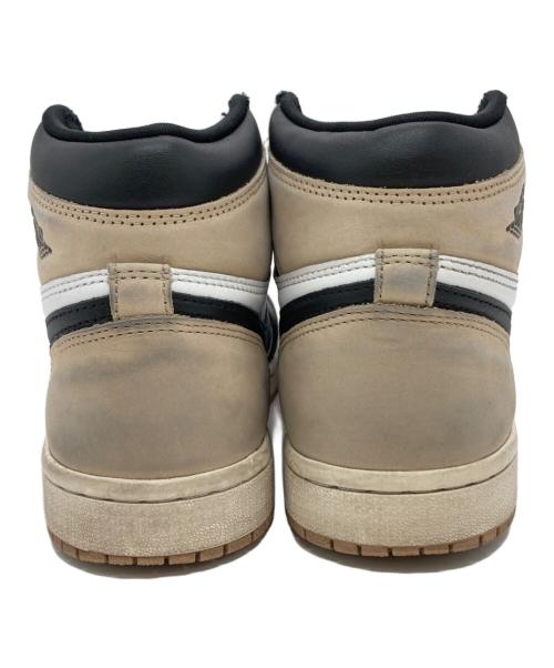 NIKE（ナイキ）NIKE (ナイキ) WMNS AIR JORDAN 1 RETRO HIGH OG ベージュ×ブラック サイズ:US7の古着・服飾アイテム
